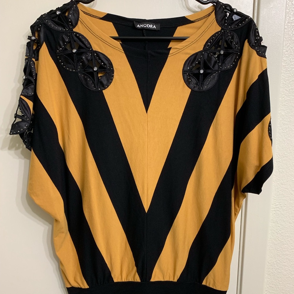 Women top